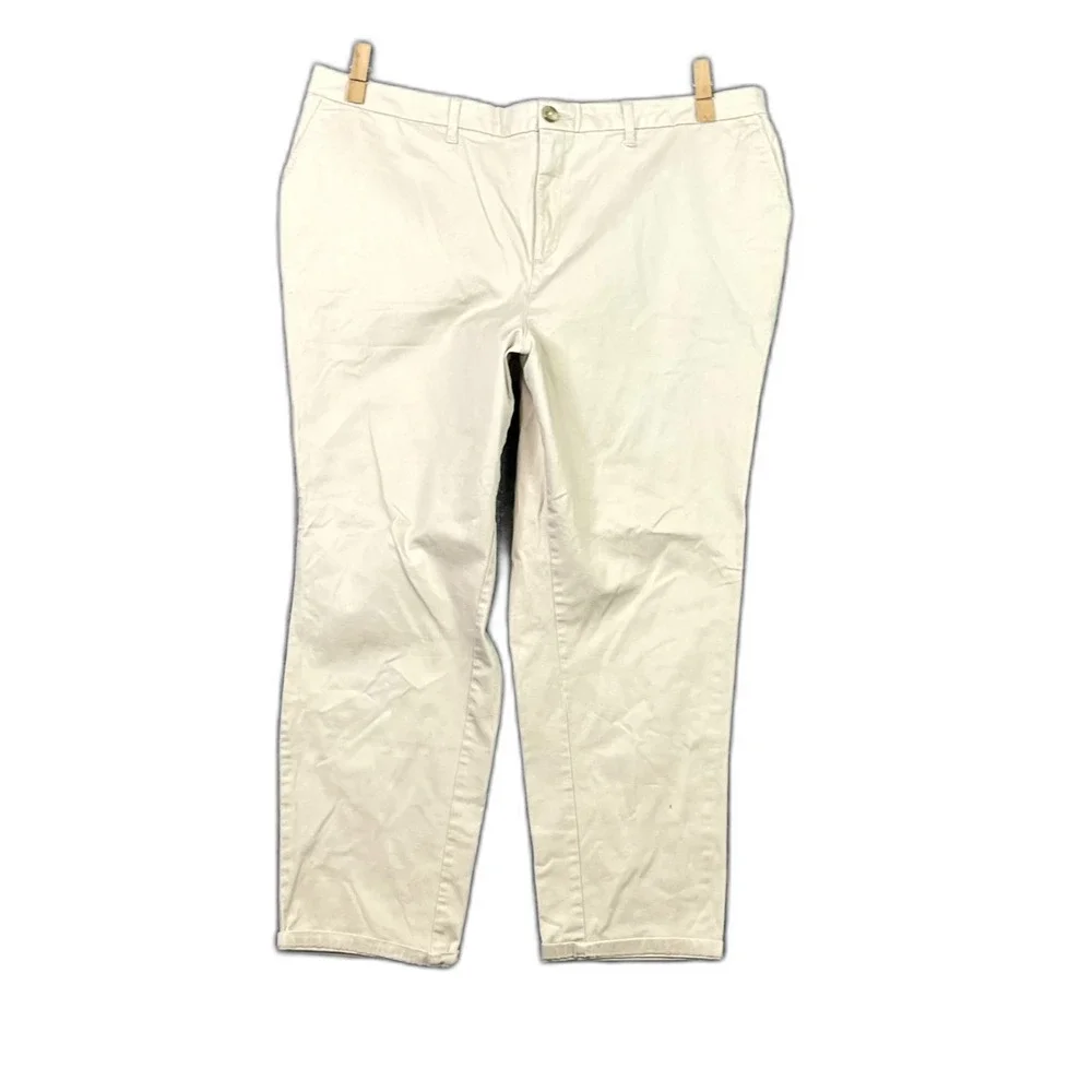 Tommy Hilfiger Chino Pants Mens 43x27* Flat Front Minimalist Everyday Wear Skate